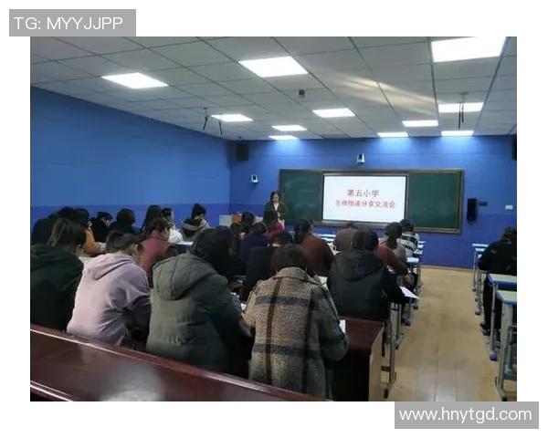 王丽独家揭秘足球技巧与心得分享助你提升球技的秘诀 王丽独家揭秘足球技巧与心得分享助你提升球技的秘诀